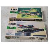 2 Hasegawa Model Kits 1/72 - Kawasaki, Aichi