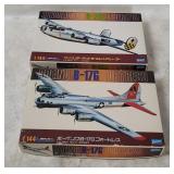 2 Crown Model Kits 1/144 - Boeing, Liberator