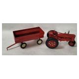 Ertl Farmall Diecast Tractor W/ Wagon