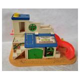 Vtg Fisher Price Sesame Street Clubhouse
