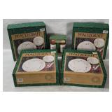 4 Pfaltzgraff Winterberry 3pc Dinner Sets& Shakers