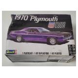 Revell 1970 Plymouth Cuda Model Kit 1:25