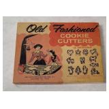 Vtg Old Fashioned Cookie Cutters