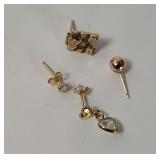 4 Individual 14k Gold Earrings 1.2g