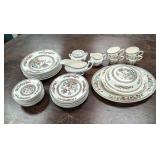 British Bridgwood Indian Tree 5800 Porcelain Set