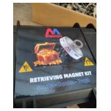 magnet retrieval item