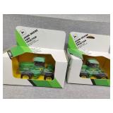 2 John Deere display tractors 8850 #575 wrong