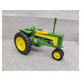 John Deere display tractor narrow front