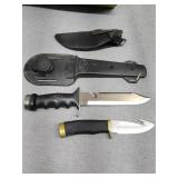 Buck and dacor knives