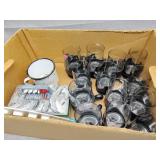 12 cups, small plastic accordion