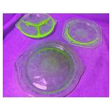 3 pieces of uranium glass