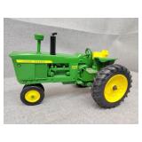 John Deere 4010 display tractor narrow front