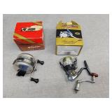 2 fishing reels zepco is not incorrect box