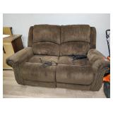 Electric recline couch only half works see below