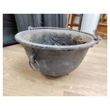 Cast cauldron