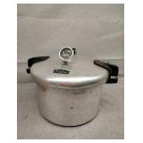 Pressure cooker