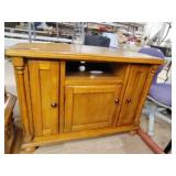 TV stand 32x 41.5 x 20