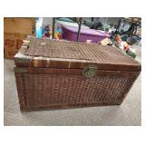 Wicker trunk 16.5 x 32x17