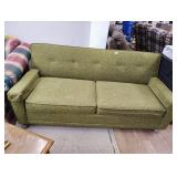 Rolling hideabed vintage green couch 59in seating