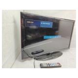 32-in Samsung TV works has remote