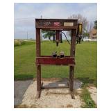 55 ton large press seller says works