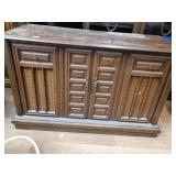 Stereo record player 28x44x17