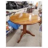 Small wood table 30x31