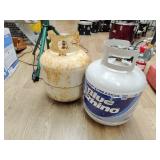 Two empty propane tanks no ship