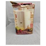 Juice extractor