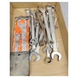 Wrenches standard and metric