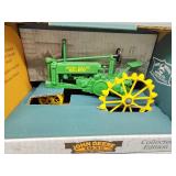 John Deere model b display tractor collector's
