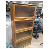 Shelf with glass doors 64 x 30 x 12.5