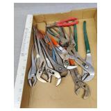 Pliers