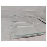 Three glass Pyrex pieces no ship