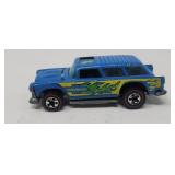 1969 HOT WHEELS RED LINE ALIVE 55 ENAMEL Light