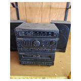AT&T three handseet phones and Soundesign stereo