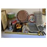 Cuisinart chopper/blender, trays, kitchen