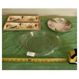 Two Cracker Barrel trays, Russia gold trimmed