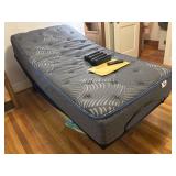 Twin elec. bed with remote