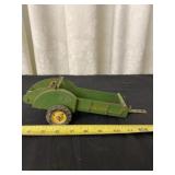 Ertl John Deere manure spreader