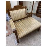 34  x 22 x 34 cushioned bench on casters