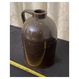 ï¿½Bee hiveï¿½stoneware jug