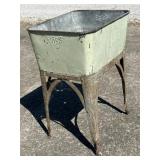 Voss Galvanized Laundry Wash Tub- missing a