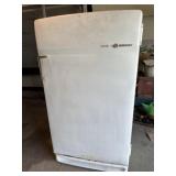 GE Garage Kept Refrigerator- Works