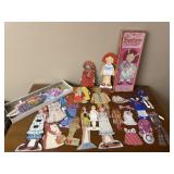 Paper dolls