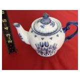 Holland delft blue Handpainted Tea Pot