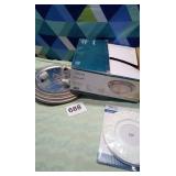 10 in ceiling medallion and light fixture
