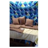 Accent pillows and 5 pillow shams