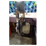 Oval mirrorand metal frame mirror