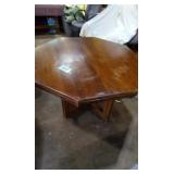 Octagon table